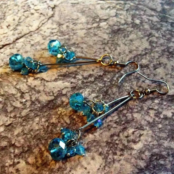 Hand Crafted Light Blue Faceted Czech Crystal 80mm Long Twin Dangle Earr… - Picture 4 of 5